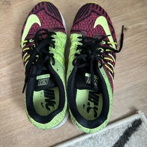 Highlighter Nike Sneaker